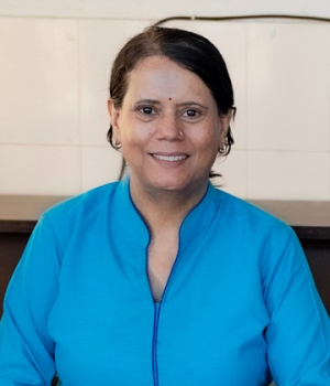 सम्झना अधिकारी